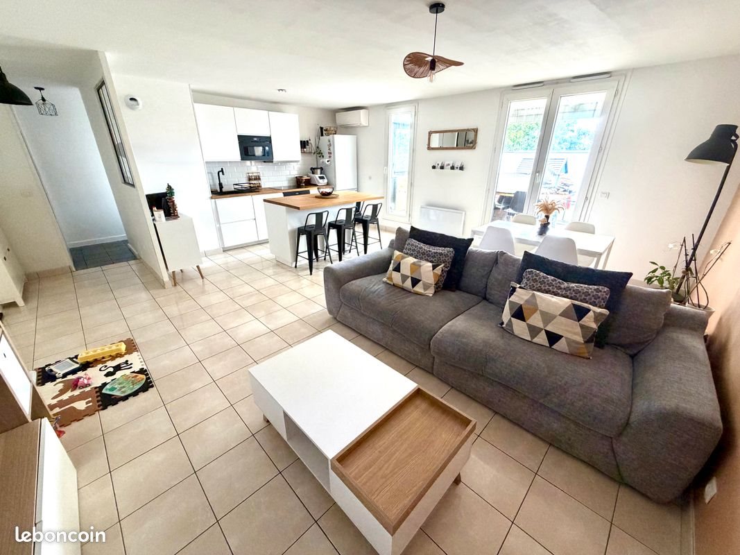 Appartement à vendre, 64m², Meyzieu