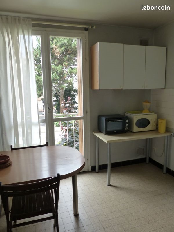 Appartement à louer, 29m², Saint-Etienne