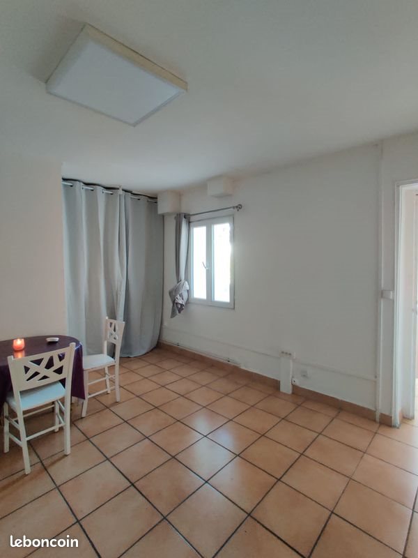 Appartement à louer, 28m², Roanne