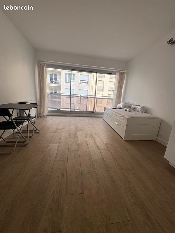 Appartement à louer, 23m², Puteaux