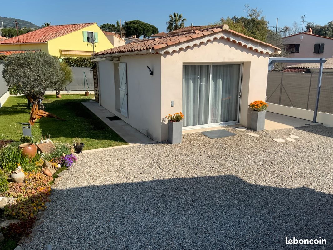 Appartement à louer, 21m², Mandelieu-la-Napoule