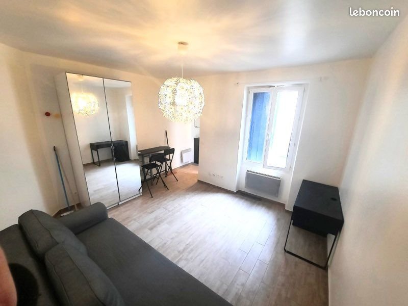 Appartement à louer, 21m², Puteaux