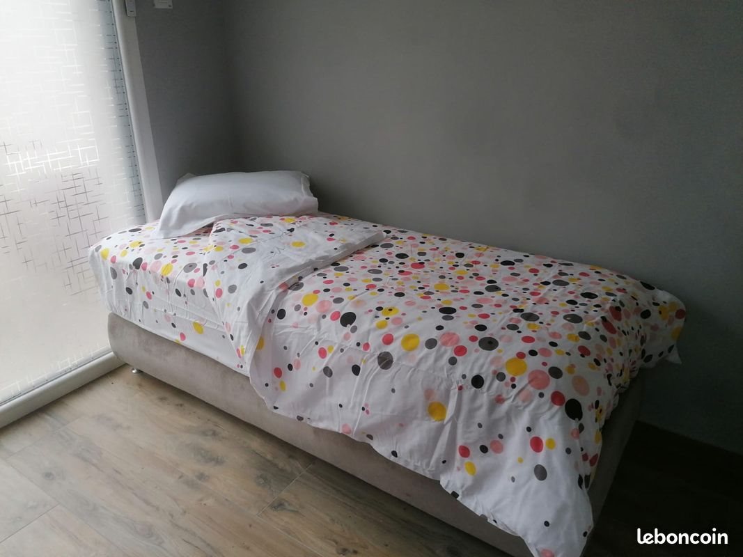 Appartement à louer, 25m², Ville-la-Grand