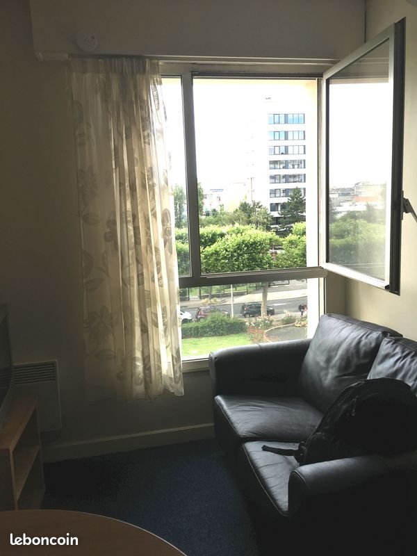 Appartement à louer, 18m², Courbevoie
