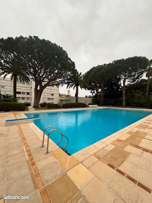 Appartement à louer, 24m², Vallauris