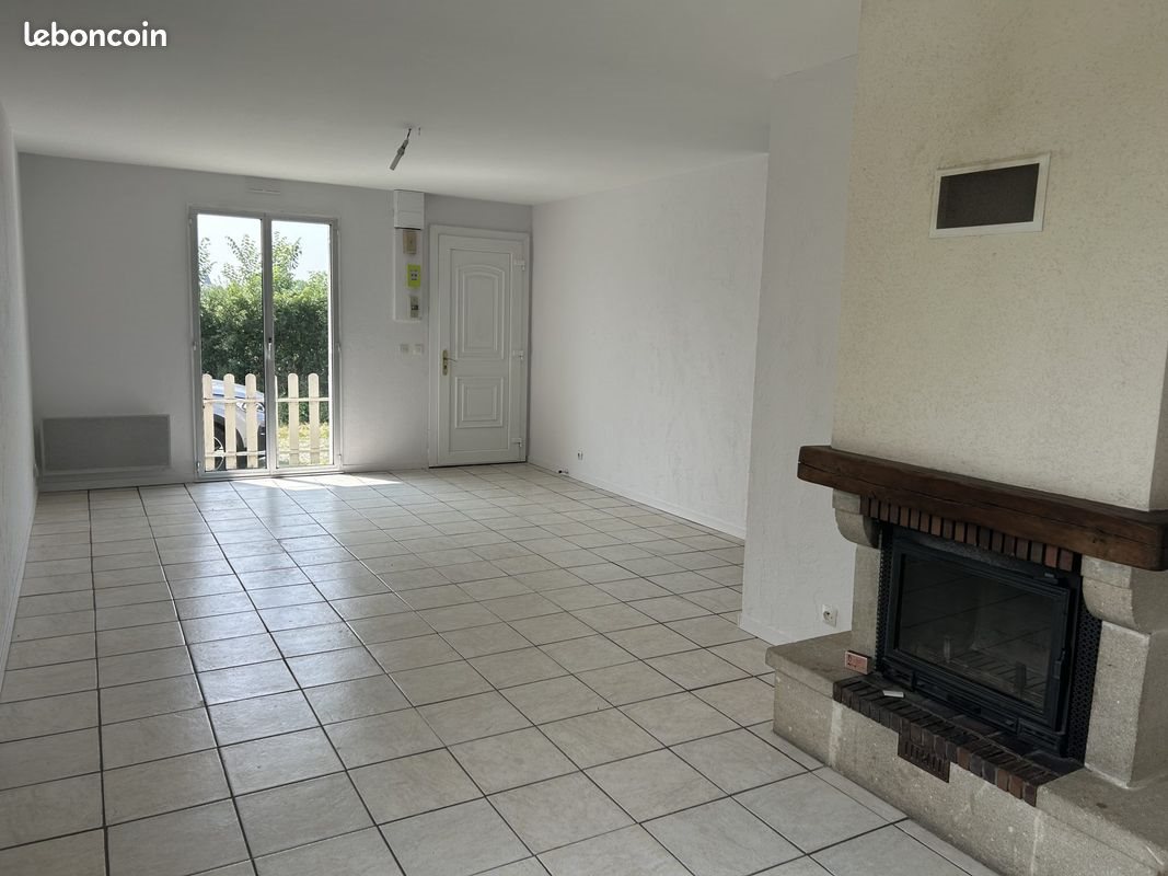Maison à louer, 75m², Saint-Pont