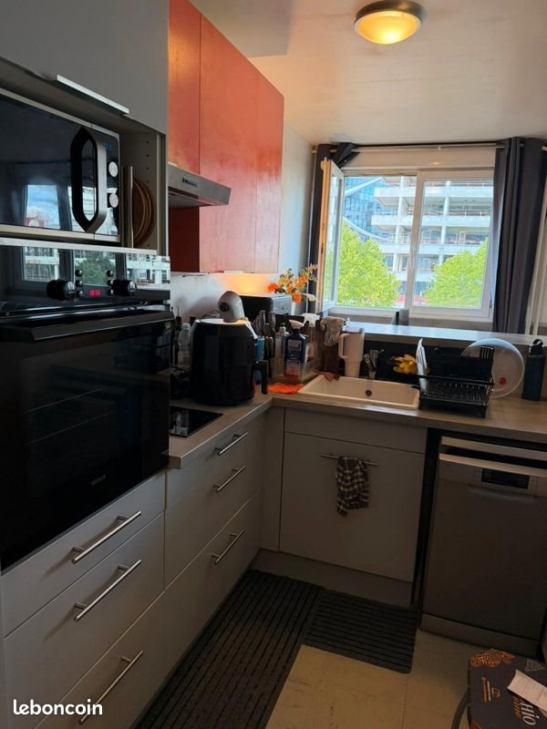 Appartement à louer, 45m², Courbevoie