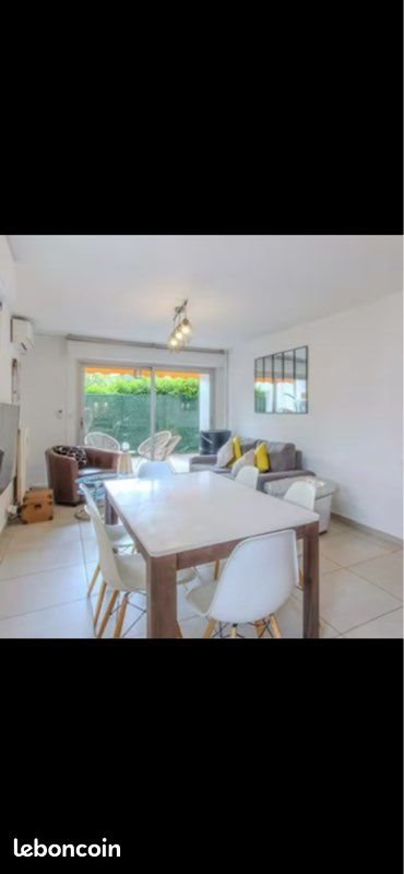 Appartement à louer, 81m², Antibes