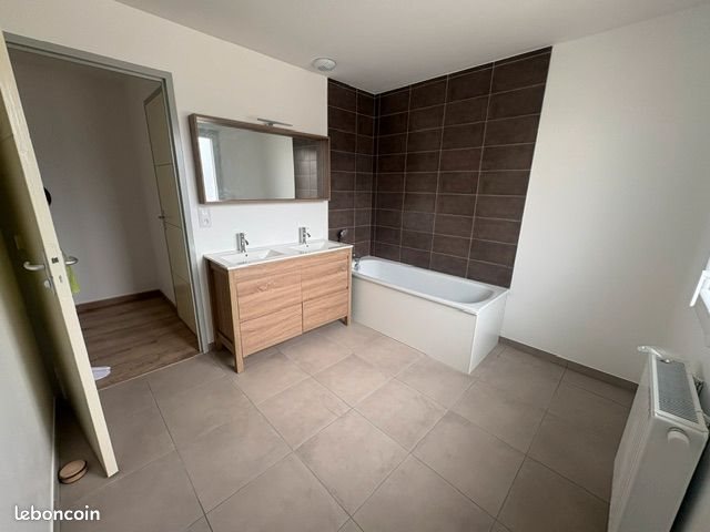 Maison à louer, 125m², Combourg