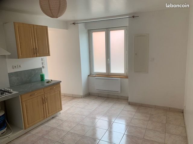 Appartement à louer, 55m², Réquista