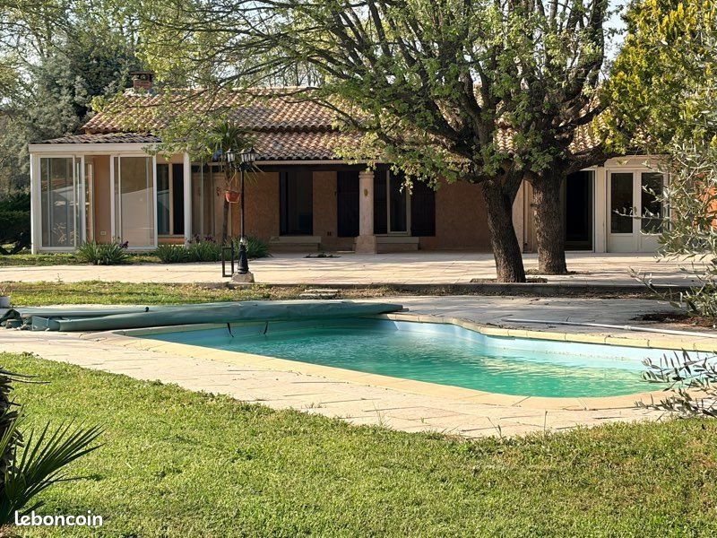 Maison à vendre, 120m², Bagnols-en-Forêt