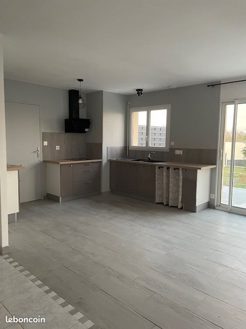 Maison à louer, 104m², Mortagne-sur-Sèvre