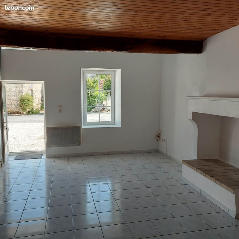 Maison à louer, 65m², Asnières-la-Giraud
