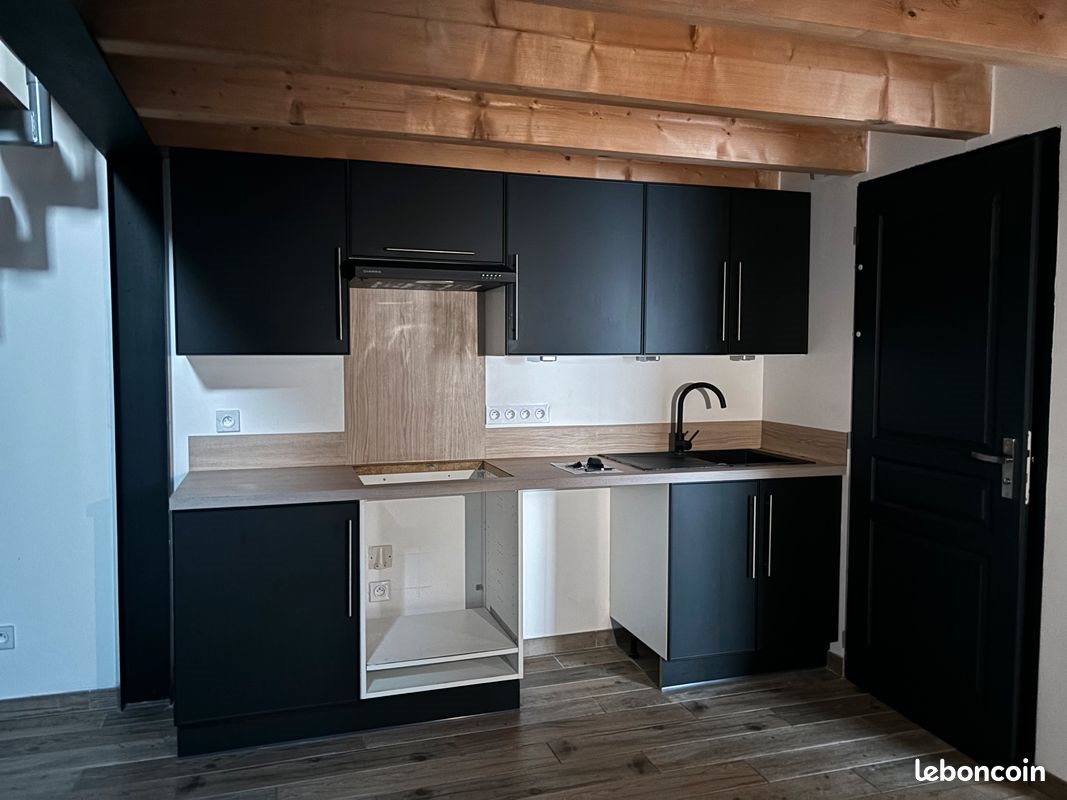 Maison à louer, 74m², Cozes