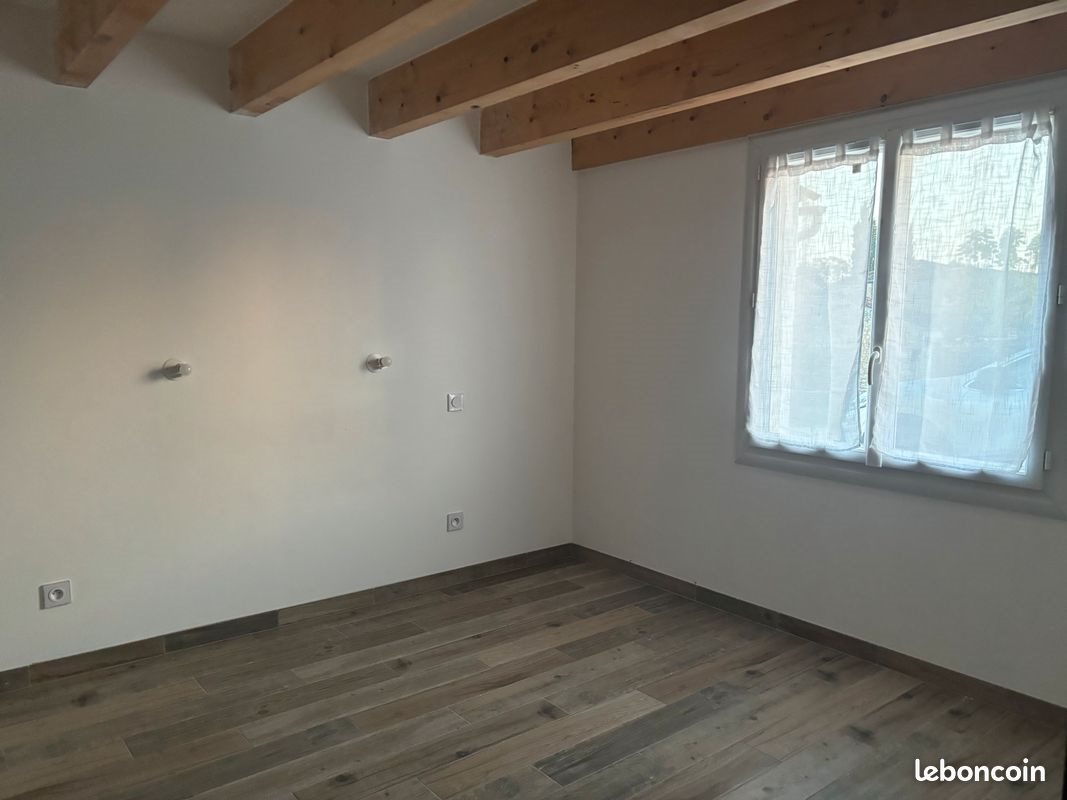 Maison à louer, 74m², Cozes