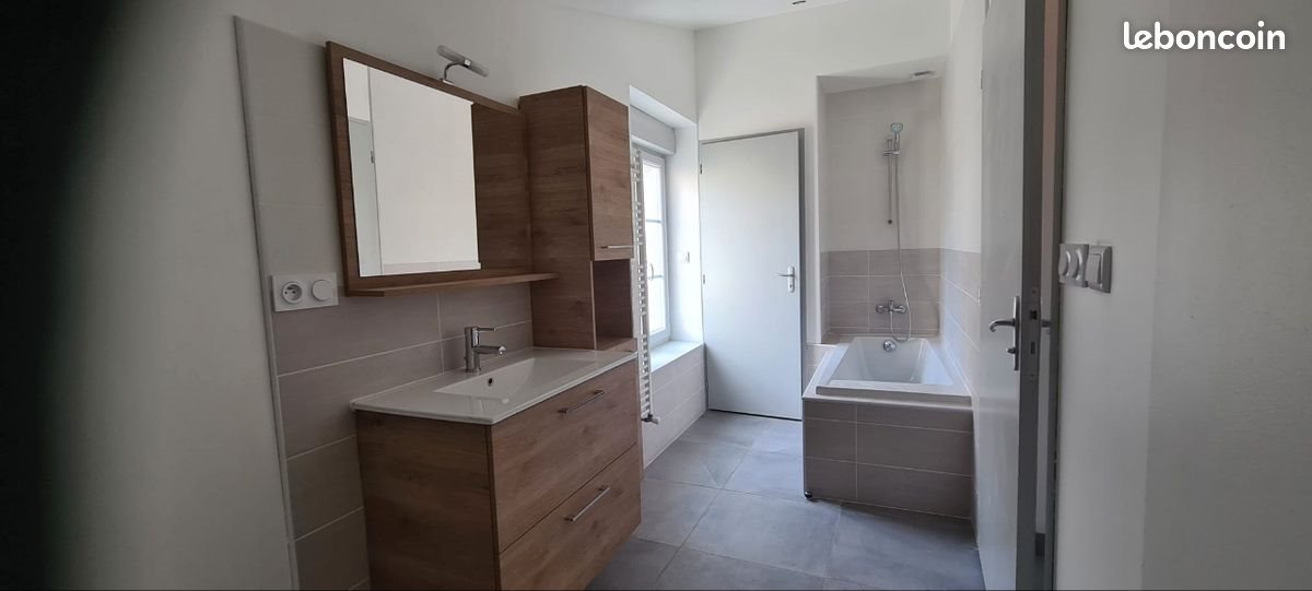 Appartement à louer, 83m², Bourg-de-Péage
