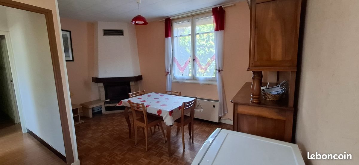 Appartement à louer, 48m², La Canourgue