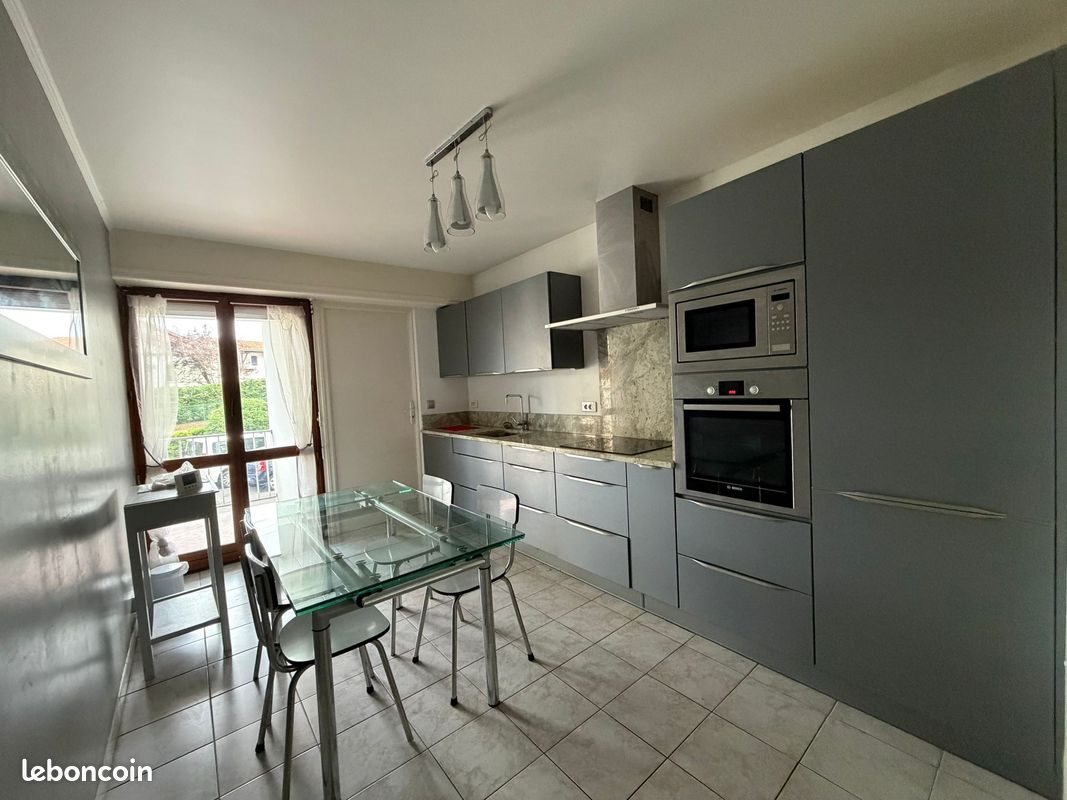 Appartement à louer, 80m², Biarritz