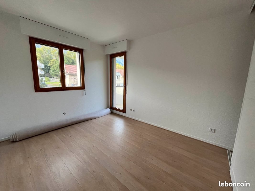 Appartement à louer, 97m², Meylan