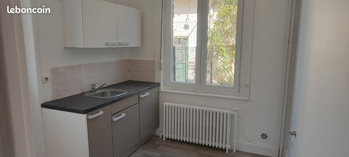 Maison à louer, 80m², Sedan