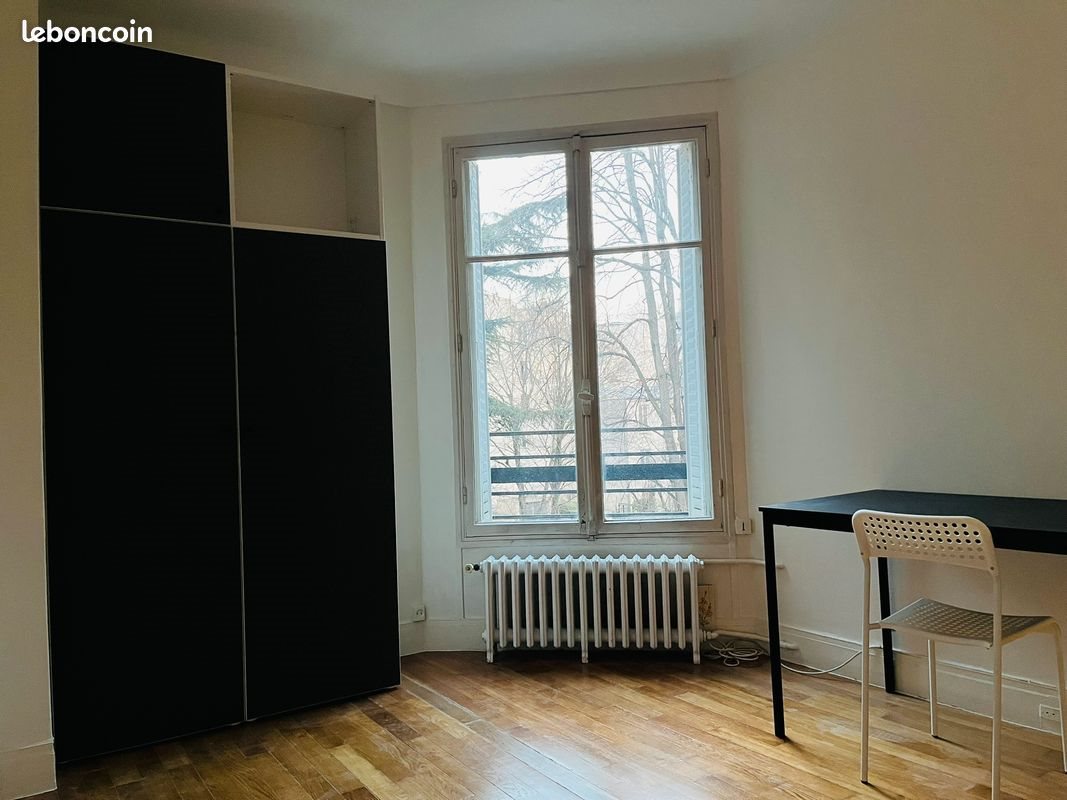 Appartement à louer, 18m², Paris 18ème