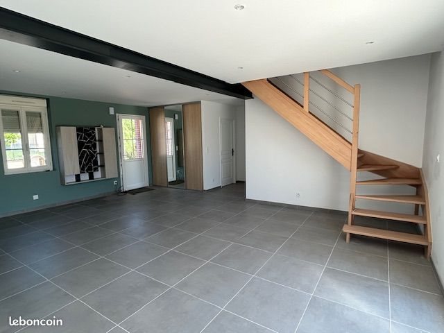 Appartement à louer, 106m², Gergy