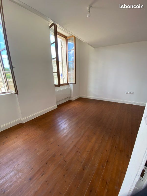 Maison à louer, 120m², Vertheuil