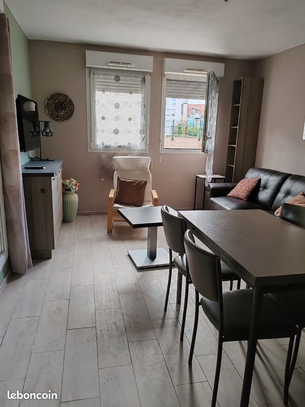 Appartement à louer, 50m², Vénissieux