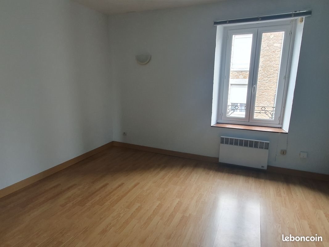 Appartement à louer, 17m², Fougères
