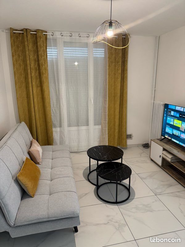 Appartement à louer, 40m², Pont-Saint-Esprit