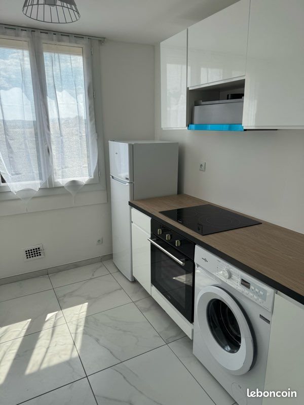 Appartement à louer, 40m², Pont-Saint-Esprit