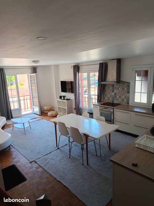 Appartement à louer, 80m², Saint-André-de-Corcy