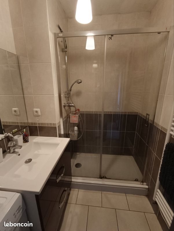 Appartement à louer, 70m², Nérondes