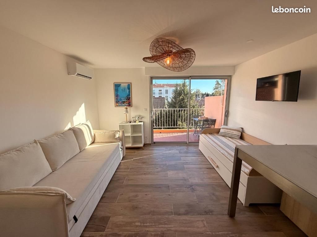 Appartement à louer, 25m², Saint-Raphaël