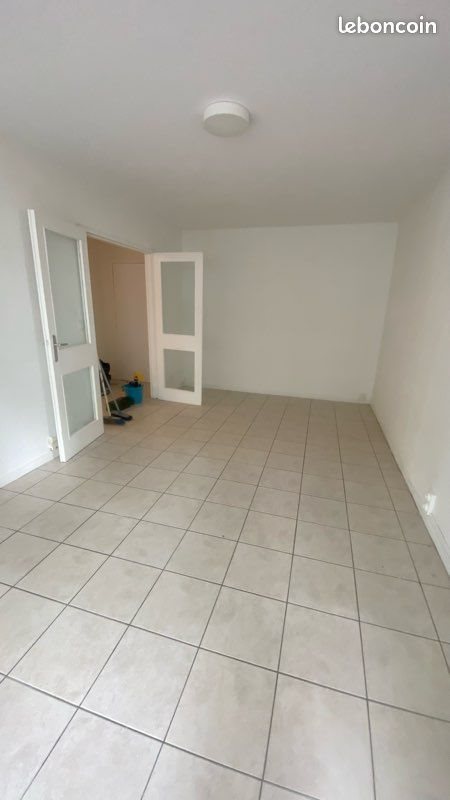 Appartement à louer, 49m², Les Ulis