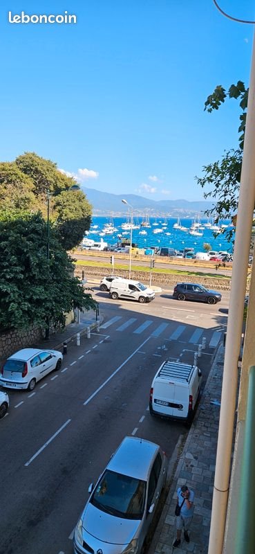 Appartement à louer, 70m², Ajaccio