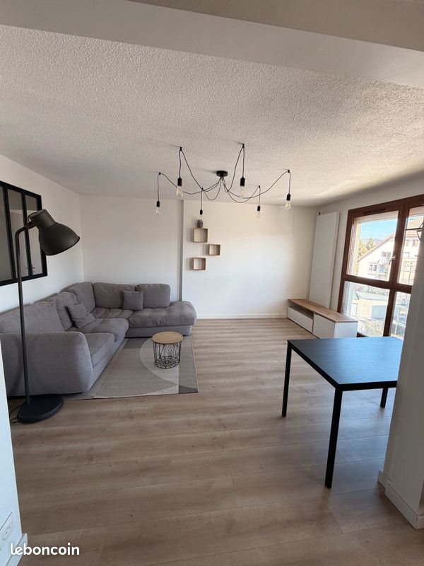 Appartement à louer, 51m², Meythet
