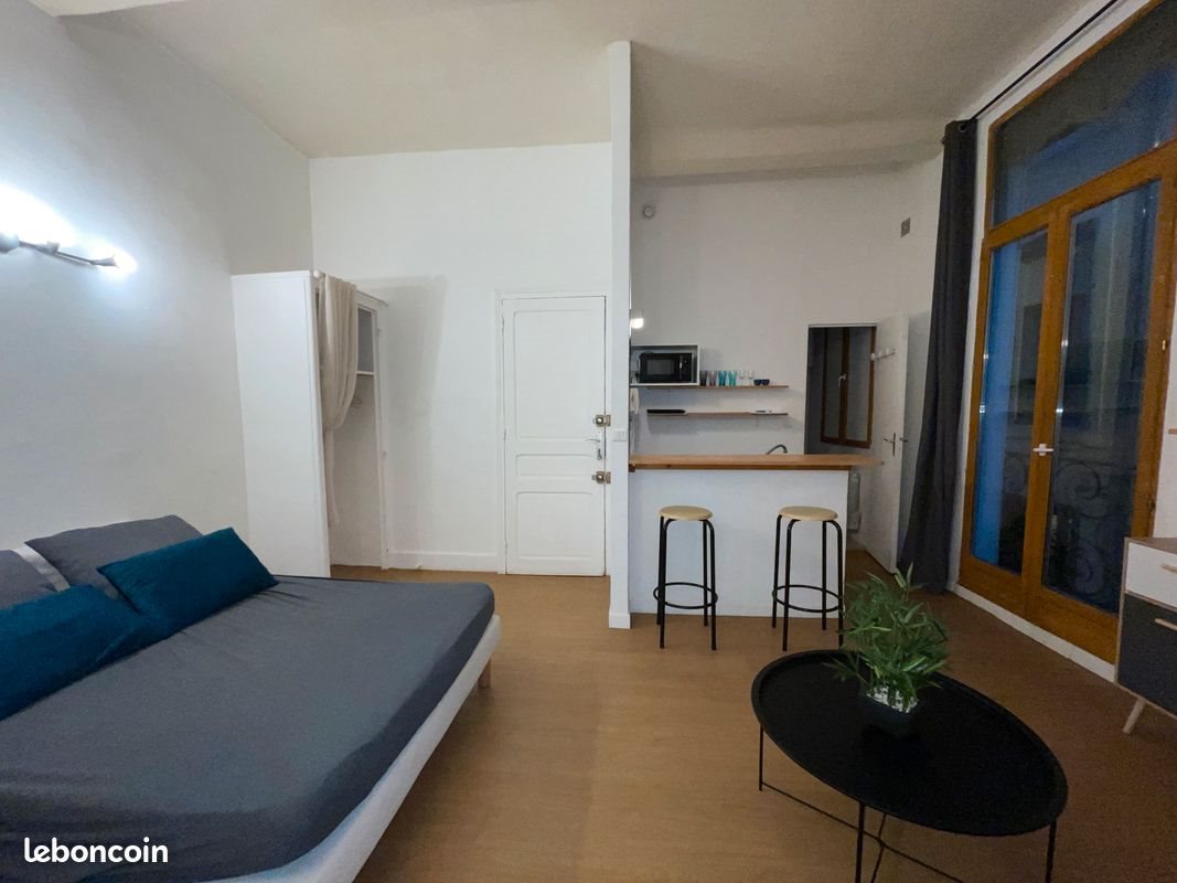 Appartement à louer, 25m², Nîmes