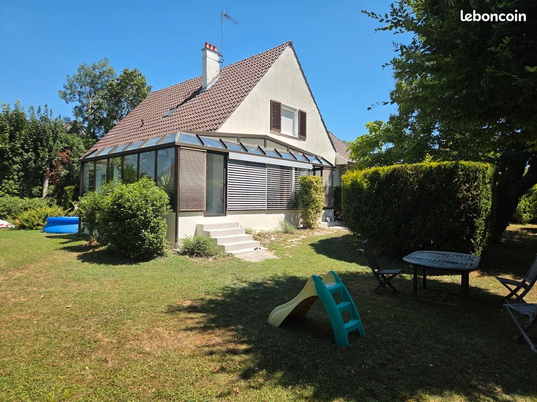 Maison à vendre, 235m², Saint-Julien-les-Villas