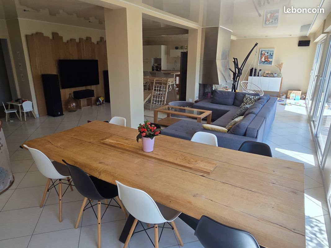 Maison à vendre, 235m², Saint-Julien-les-Villas