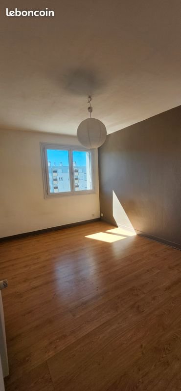 Appartement à louer, 67m², Billère