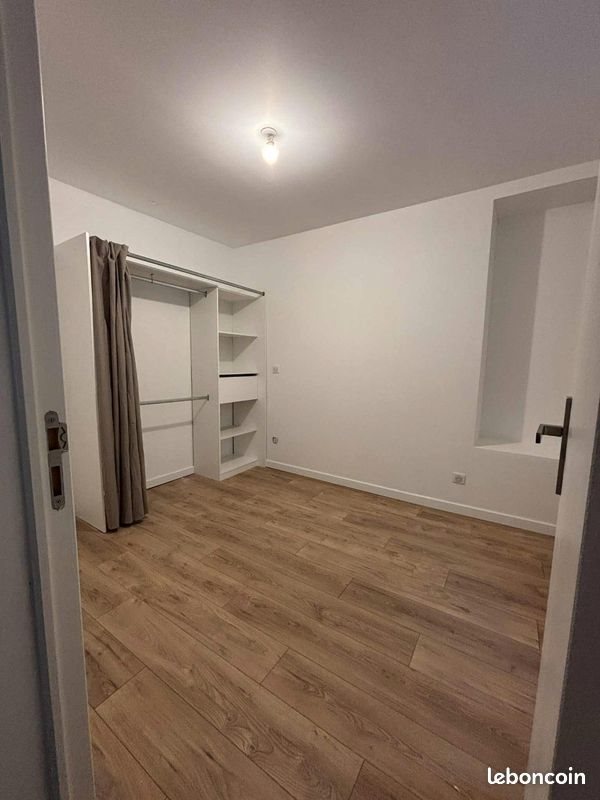 Appartement à louer, 53m², Réalmont