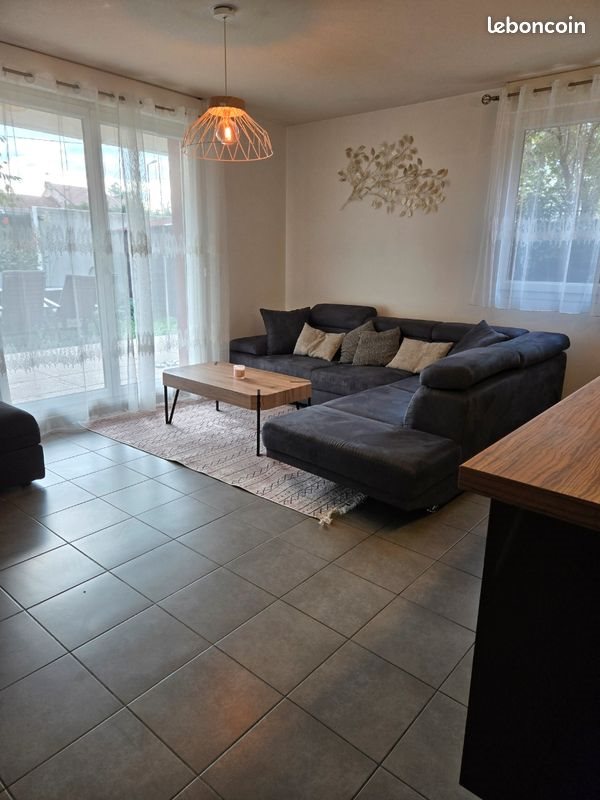 Appartement à louer, 88m², Vénissieux