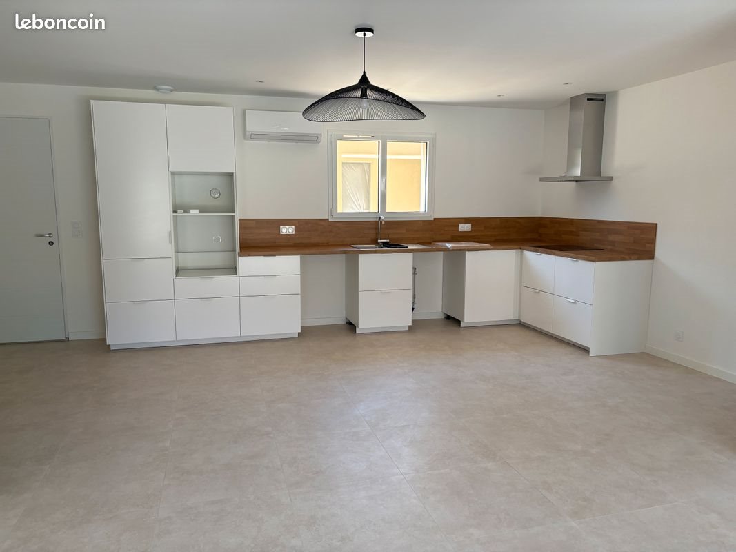 Maison à louer, 140m², Forcalquier