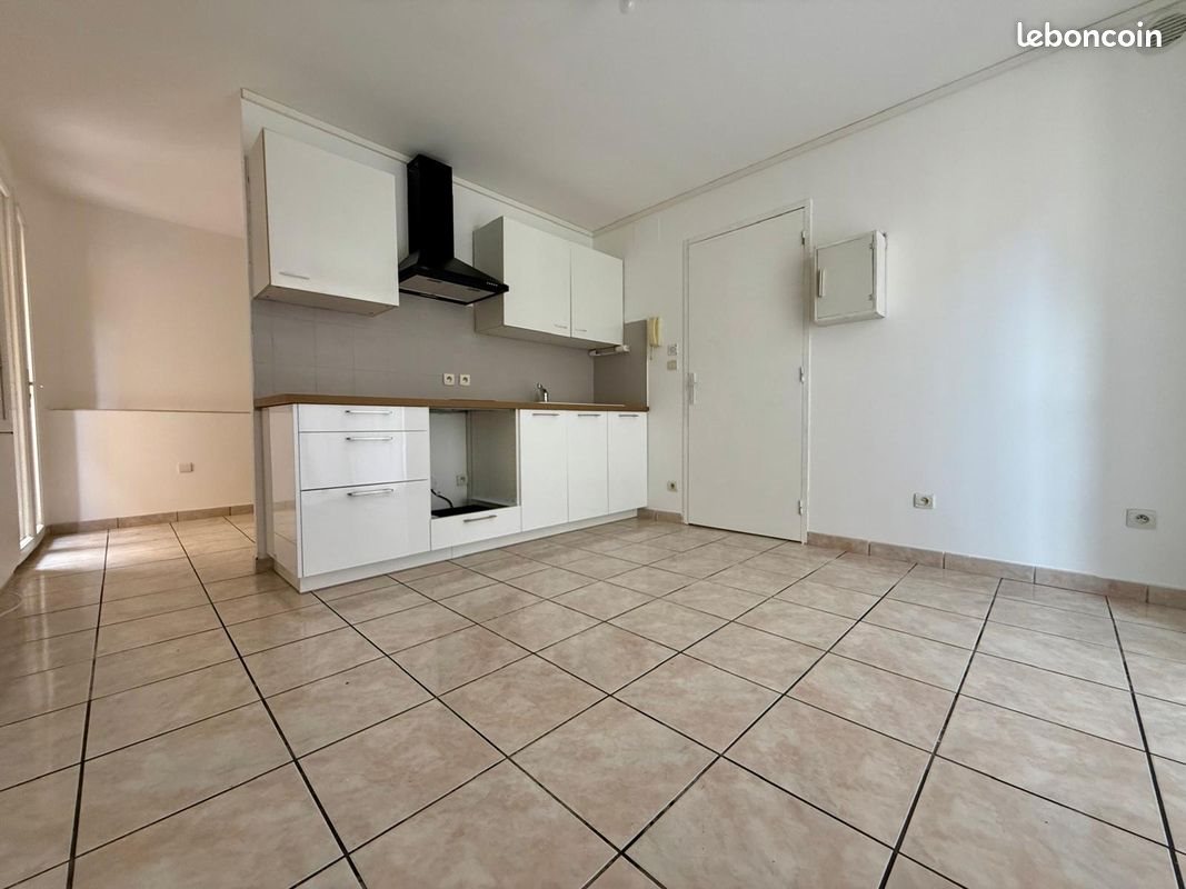 Appartement à louer, 24m², Bédarieux