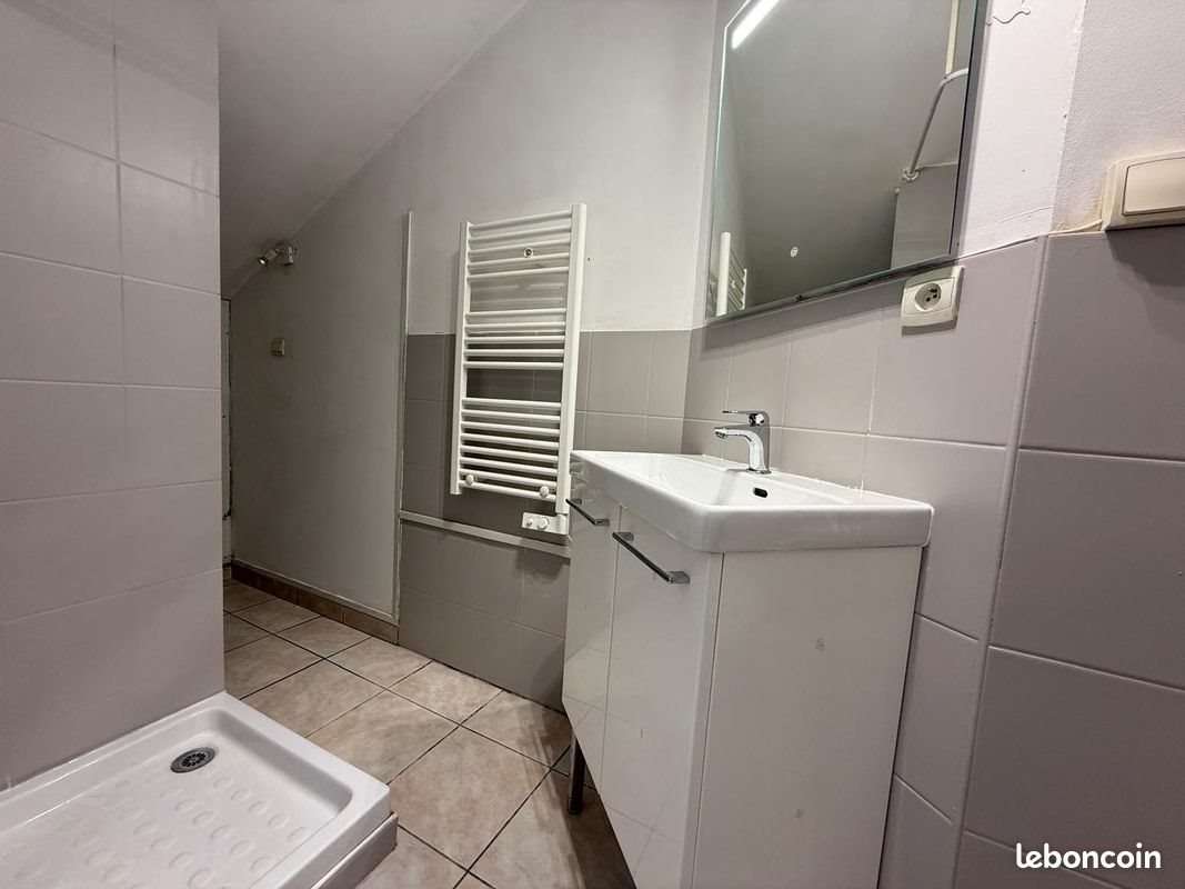 Appartement à louer, 24m², Bédarieux