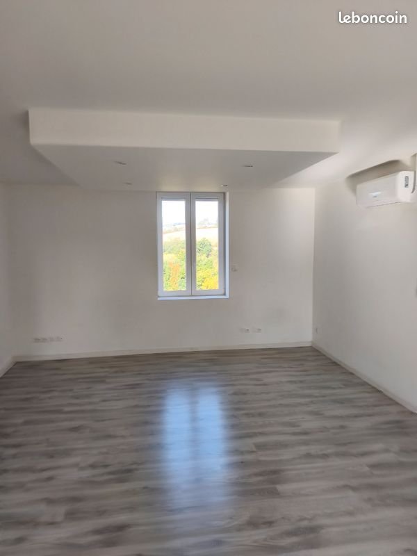 Appartement à louer, 77m², Unieux