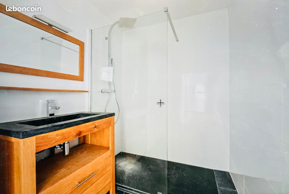 Appartement à louer, 64m², Suresnes