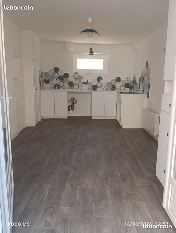 Maison à louer, 38m², Valensole