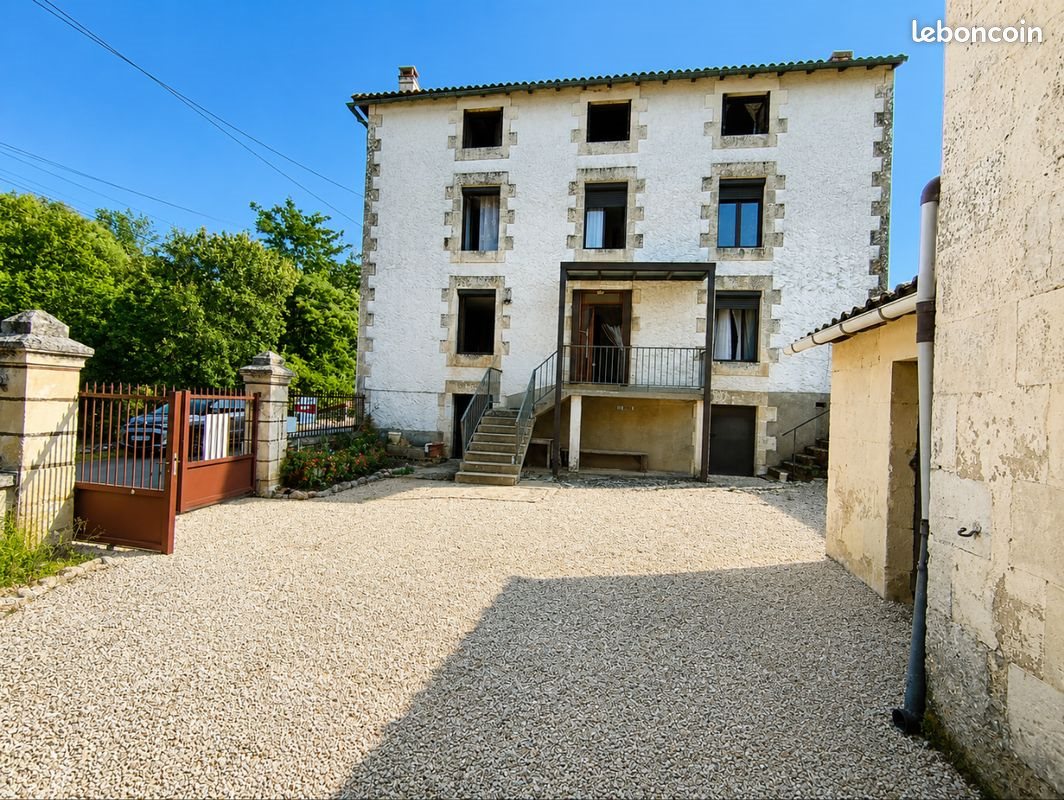 Maison à vendre, 135m², Vivonne